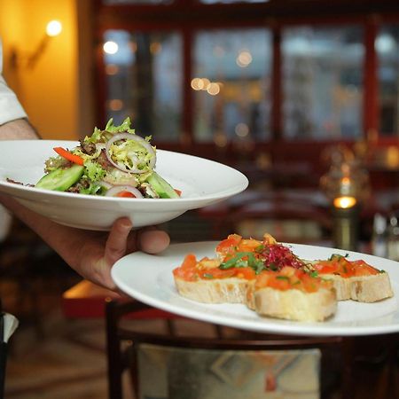 Hotel Broadway Near Delhi Airport 뉴델리 외부 사진