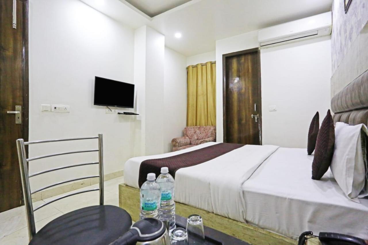 Hotel Broadway Near Delhi Airport 뉴델리 외부 사진