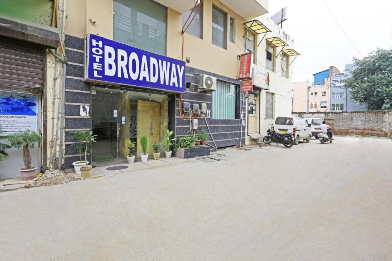 Hotel Broadway Near Delhi Airport 뉴델리 외부 사진