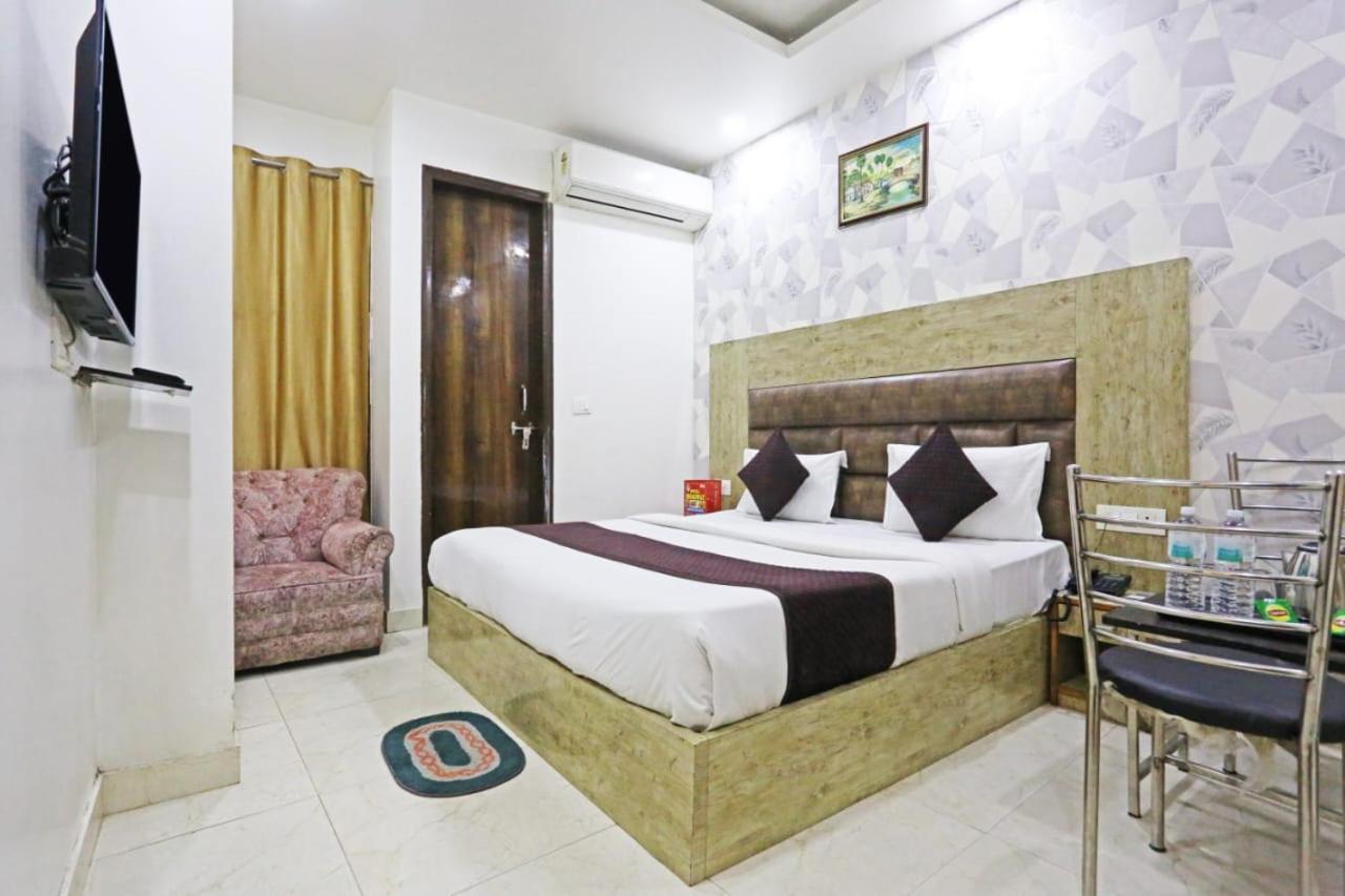 Hotel Broadway Near Delhi Airport 뉴델리 외부 사진