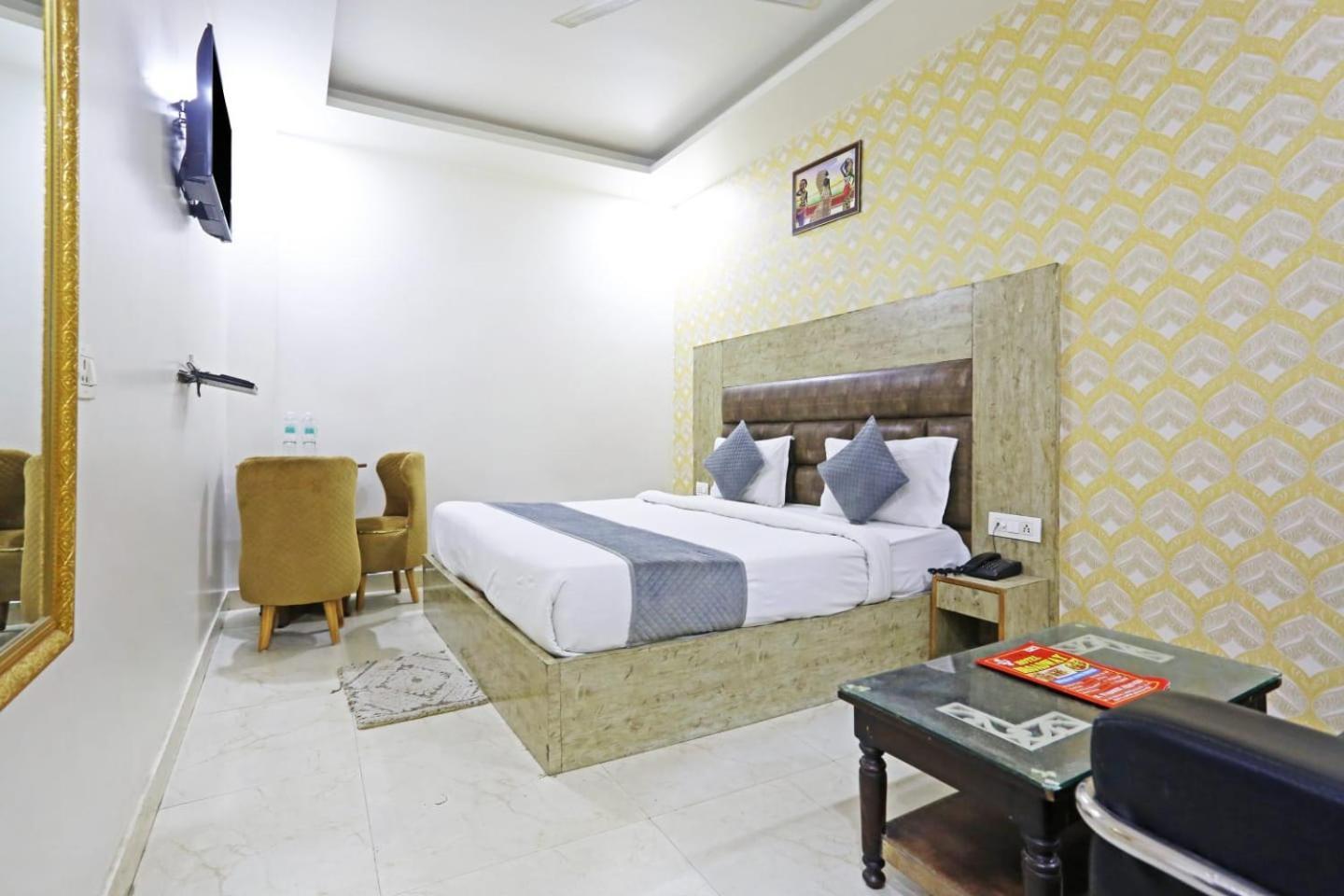 Hotel Broadway Near Delhi Airport 뉴델리 외부 사진