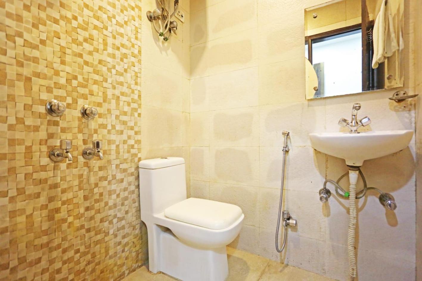 Hotel Broadway Near Delhi Airport 뉴델리 외부 사진
