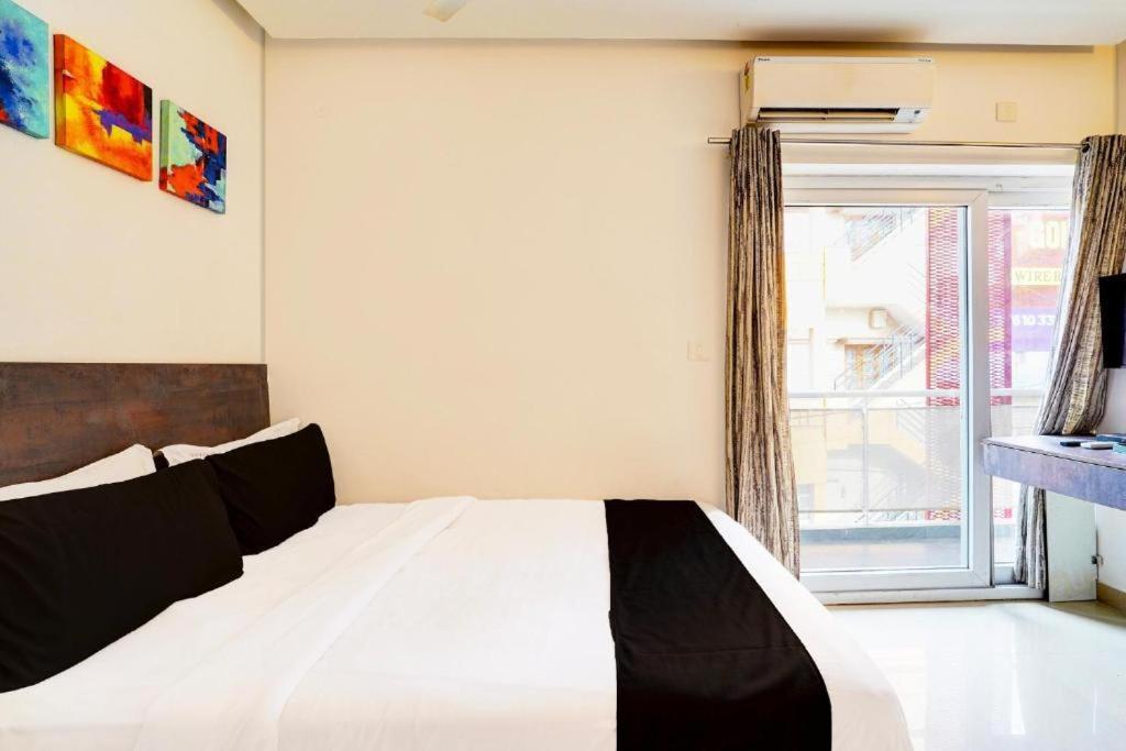 Hotel Broadway Near Delhi Airport 뉴델리 외부 사진